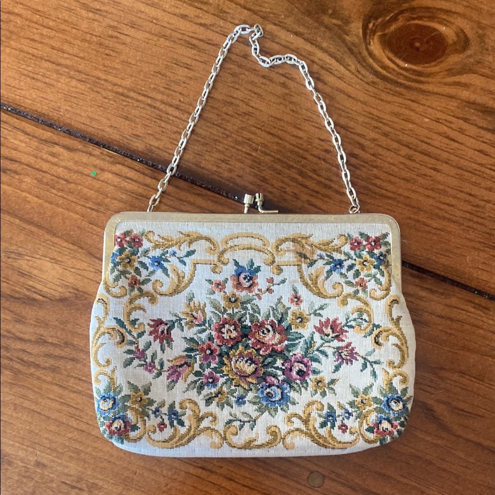 Vintage Walborg floral clutch